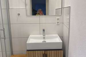 Kleine möblierte 2 Zimmerwohnung, Küche, Bad – 55583 Bad Münster am Stein-Ebernburg – Vorschaubild 6