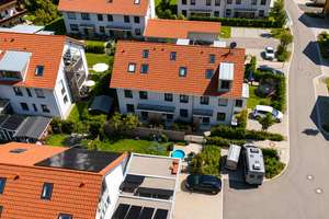 Modernes Reihenmittelhaus (BJ 2022) mit Garten, Dachstudio & Tiefgarage