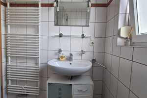 Neuwertige 1,5-Raum-Dachgeschosswohnung mit Einbauküche in Mönchengladbach – Aachener Straße 214, 41061 Mönchengladbach – Vorschaubild 10