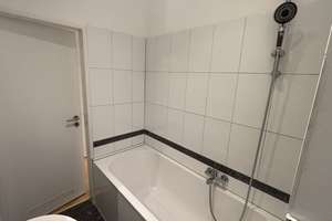 3-Zimmer-Wohnung mit Loggia in Köln-Nippes von privat – Die vollständige Adresse der Immobilie erhältst du vom Anbieter., 50733 Nippes (Ortsteil), Köln – Vorschaubild 13