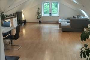 Schöne Maisonette Wohnung, ruhiger Lage, Zetrum nah