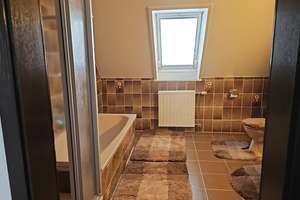 Großes freistehendes Zweifamilienhaus 245qm Wohnfläche 9 Zimmer – Die vollständige Adresse der Immobilie erhältst du vom Anbieter., 13589 Falkenhagener Feld, Berlin – Vorschaubild 27