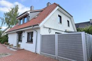Großes Wohnhaus mit schönem Garten in Ofenerdiek innerhalb Tempo-30-Zone – Die vollständige Adresse der Immobilie erhältst du vom Anbieter., 26125 Ofenerdiek, Oldenburg (Oldenburg) – Vorschaubild 24