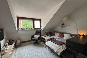 Wohnen mit Charakter: 2-Zimmer-Dachgeschosswohnung in Saarbrücken – Schutzbergstraße 2, 66119 Alt-Saarbrücken, Saarbrücken – Vorschaubild 2
