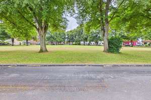 Bremen – Blumenthal • Großes Einfamilienhaus in ruhiger Lage mit gepflegtem Garten – Die vollständige Adresse der Immobilie erhältst du vom Anbieter., 28779 Blumenthal (Ortsteil), Bremen – Vorschaubild 31