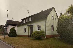 Einfamilienhaus mit Garage
