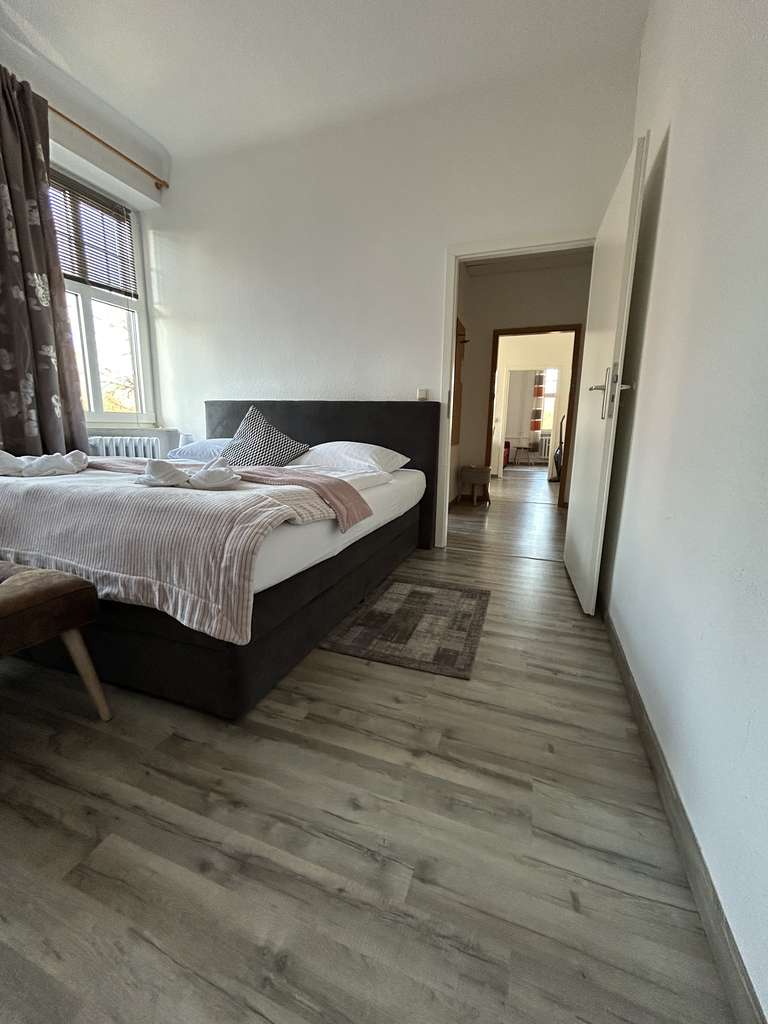 Immobilie in Stechlin - 2-Zimmer Eigentumswohnung und Ferienimmobile umgeben von zauberhafter Natur und Seen - Bild 1