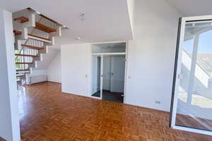 Maisonettewohnung mit 2 Zimmern, Balkon, Küche, Bad, Gäste-WC mit Tiefgaragenstellplatz & Aufzug – Die vollständige Adresse der Immobilie erhältst du vom Anbieter., 40597 Benrath, Düsseldorf – Vorschaubild 7