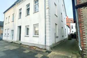 Historisches Wohnen mit modernem Flair - Dreifamilienhaus in Lage – Die vollständige Adresse der Immobilie erhältst du vom Anbieter., 32791 Lage – Vorschaubild 2