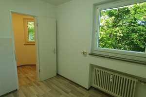 Lichtdurchflutete 2,5-Zimmer-Wohnung mit 2 Balkonen  direkt an der U-Bahn Haderner Stern – Die vollständige Adresse der Immobilie erhältst du vom Anbieter., 81375 Neuhadern, München – Vorschaubild 9