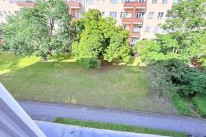 *Beste Zehlendorf Lage* - Ruhige Balkon-Whg  mit EBK und Keller! – Mörchinger Straße 118B, 14169 Zehlendorf, Berlin – Vorschaubild 3