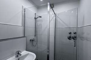 2-Zi Wohnung in Wiesbaden / Dotzheim /Bad/  Terrasse /Einbauküche/ Garage – Erich-Ollenhauer Straße 270a, 65199 Dotzheim, Wiesbaden – Vorschaubild 14