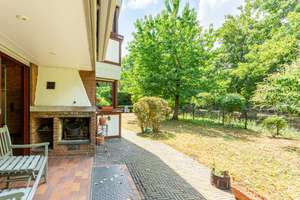 Premiumlage mit Burgblick und traumhaften Garten am Bach – Die vollständige Adresse der Immobilie erhältst du vom Anbieter., 50374 Erftstadt – Vorschaubild 8