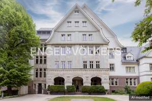 Historischer Charme trifft auf modernen Luxus in Toplage im Nordend – exklusive Wohnung im Hofgarten