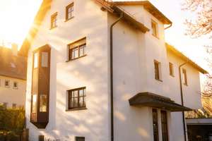 Tolles Mehrfamilienhaus mit 4 Wohnungen / beheiztem Hobbyraum / Doppelgarage und 2 Außenstellplätzen – Die vollständige Adresse der Immobilie erhältst du vom Anbieter., 70736 Fellbach – Vorschaubild 1