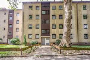 Vermietete 3-Zi.-ETW mit Balkon * PKW-Stellplatz * großer Gemeinschaftsgarten * gute Anbindung – Köln – Vorschaubild 2