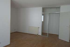 Vermietete 3-Raum-Wohnung für Kapitalanleger in Stadtfeld- Ost – A.- Puschkin- Str. 24, 39108 Stadtfeld Ost, Magdeburg – Vorschaubild 5