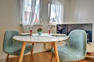 MÖBLIERT - GEMÜTLICH und KOMPAKT - 2 Zimmer und PKW-Stellplatz nahe des Erwin-Schöttle-Platzes – Die vollständige Adresse der Immobilie erhältst du vom Anbieter., 70199 Heslach, Stuttgart – Vorschaubild 6