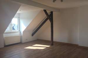 Schöne 3-Zimmer-DG-Wohnung mit Küche in Magdeburg – Cochstedter Straße 32, 39112 Leipziger Straße, Magdeburg – Vorschaubild 2