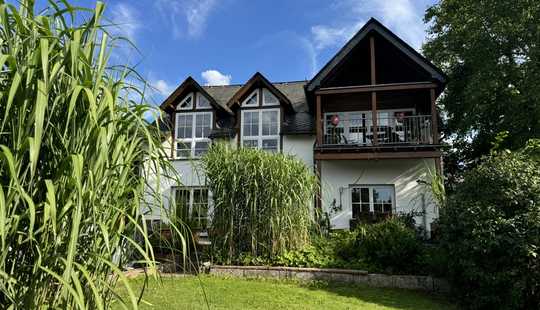 Bild von Schönes, großzügiges Einfamilienhaus mit Garten und Garage in Weisel zu verkaufen