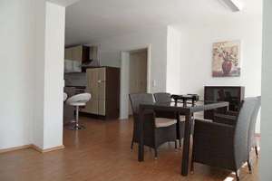 Eigenheim + Kapitalanlage: 5 Familienhaus mit Terrasse, Balkone und Garten – Die vollständige Adresse der Immobilie erhältst du vom Anbieter., 47198 Alt-Homberg, Duisburg – Vorschaubild 6