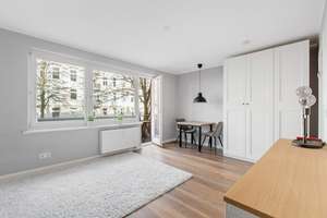 Attraktive 1-Zimmer-Wohnung in hervorragender Lage – frisch saniert und sofort bezugsbereit – Die vollständige Adresse der Immobilie erhältst du vom Anbieter., 20257 Eimsbüttel (Ortsteil), Hamburg – Vorschaubild 2