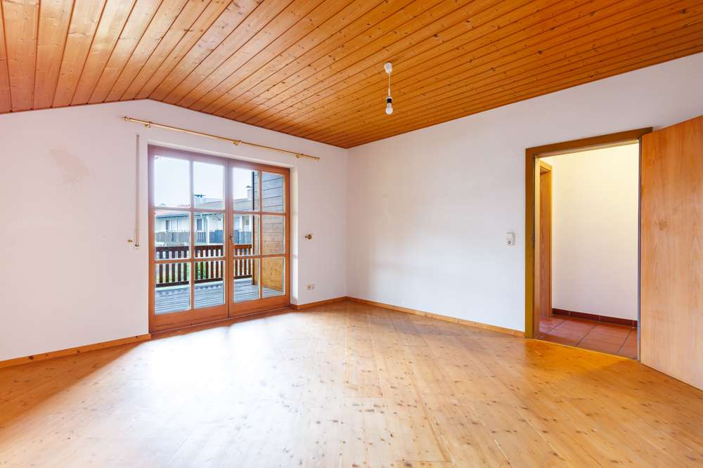 Immobilie in Engelsberg - Schönes Einfamilienhaus mit Garten, Terrasse und Doppelgarage–ruhige Familienidylle im Chiemgau - Bild 18