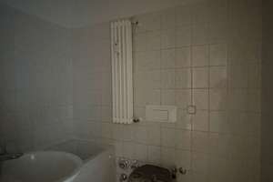Mini-Apartment für EINE Person - mit Balkon und Wannenbad! – Quedlinburger Straße 38, 12627 Hellersdorf, Berlin – Vorschaubild 5