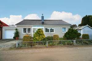 Schöner Bungalow in Schortens – Die vollständige Adresse der Immobilie erhältst du vom Anbieter., 26419 Schortens – Vorschaubild 1