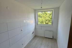 Frisch sanierte 1-Zimmer-DG-Wohnung mit Designerbad & Parkett in Köln-Weidenpesch – Nerusser strasse 50737, 50737 Longerich, Köln – Vorschaubild 12