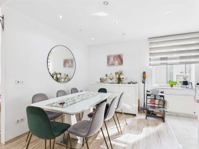 Top Angebot  - Große und aussergewöhnliche Stadtwohnung - 