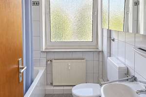 4-Zimmer-Wohnung mit Grünblick, Balkon und zusätzlichen Dachgeschossflächen – 40595 Garath, Düsseldorf – Vorschaubild 21