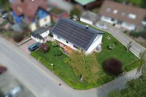Provisionsfrei! Saniertes KFW-100 Haus mit großen Garten & Garage in Toplage – Die vollständige Adresse der Immobilie erhältst du vom Anbieter., 78664 Eschbronn – Vorschaubild 6