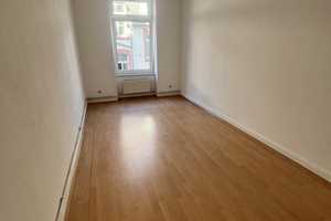 Zentrale und helle 3 ZKB Wohnung zu vermieten – Hellmundstraße 8, 65183 Wiesbaden – Vorschaubild 4