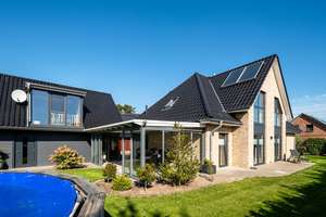 Wohn-Highlight mit Stil und viel Platz: modernes Einfamilienhaus nahe Nordsee und Husum. – Die vollständige Adresse der Immobilie erhältst du vom Anbieter., 25860 Horstedt – Vorschaubild 4