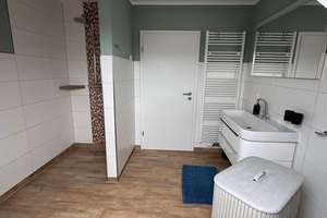 3-Zimmer-Dachgeschosswohnung mit hochwertiger Ausstattung und Stellplatz in Hannover – Louise-Schroeder-Straße 4, 30627 Misburg-Nord, Hannover – Vorschaubild 2