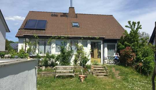 Bild von Einfamilienhaus mit Pool in Heusenstamm Rembrücken