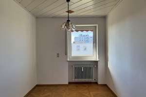 Flexible 3–4 Zimmer Wohnung mit Loggia und Tiefgaragenstellplatz in Augsburg-Haunstetten – Die vollständige Adresse der Immobilie erhältst du vom Anbieter., 86179 Haunstetten-Nord, Augsburg – Vorschaubild 4