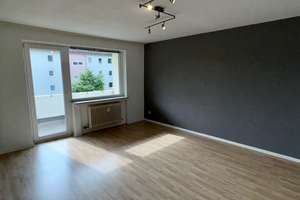 Top-Wohnung mit Balkon im Heidberg