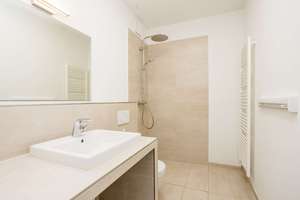 Sunny designer apartment in a top location - urban living or renting between Maybachufer & Spree! – Die vollständige Adresse der Immobilie erhältst du vom Anbieter., 12435 Alt-Treptow, Berlin – Vorschaubild 7