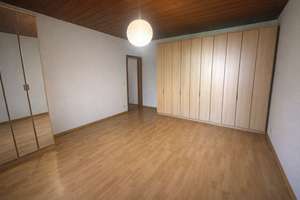 Große Altbauwohnung mit Potenzial:  130 m² Wohnfläche, Balkon und 3 Schlafzimmern! – Die vollständige Adresse der Immobilie erhältst du vom Anbieter., 75179 Brötzingen, Pforzheim – Vorschaubild 5
