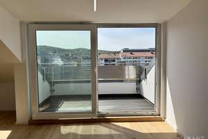 Exklusive Dachgeschoss-Wohnung in Stuttgart-West – Die vollständige Adresse der Immobilie erhältst du vom Anbieter., 70178 Rosenberg, Stuttgart – Vorschaubild 5