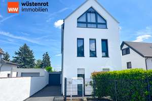 Modernes Zweifamilienhaus mit stilvoller Architektur und vielseitigen Nutzungsmöglichkeiten