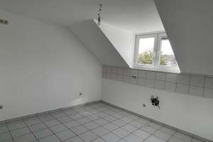 Ab sofort bezugsfrei –  Dachgeschosswohnung in beliebter Lage der Mainzer Neustadt. – Adam-Karillion-Straße 00, 55118 Neustadt, Mainz – Vorschaubild 5