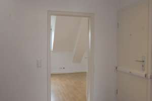 Unterbilk ++ Maisonette-Wohnung ++ Dachterrasse ++ Balkon ++ Einbauküche++40219 Düsseldorf – 40219 Unterbilk, Düsseldorf – Vorschaubild 7