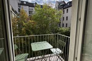 1-Zimmer-Wohnung im Lehel – lichtdurchflutet, renoviert & komplett neu möbliert, mit Balkon – 80538 Lehel, München – Vorschaubild 3