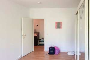 Bezugsfrei: Gut geschnittene 3-Zimmer-Wohnung mit grandioser Aussicht vom schönen Balkon – Die vollständige Adresse der Immobilie erhältst du vom Anbieter., 13051 Neu-Hohenschönhausen, Berlin – Vorschaubild 3