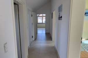 Großzügige 4,5-Zi.-Wohnung mit neuer EBK und Balkon | Dachgeschoss | Altperlach | Nähe S-/U-Bahn – Die vollständige Adresse der Immobilie erhältst du vom Anbieter., 81737 Altperlach, München – Vorschaubild 7