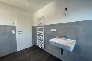 *Provisionsfrei* Kernsanierte Doppelhaushälfte mit großem Garten und Garage – Münchner Str. 19b, 82178 Puchheim – Vorschaubild 32