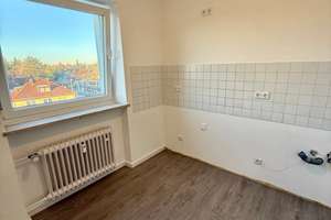 Helle 2-Zimmer-Wohnung mit Balkon, Aufzug & Südausrichtung – Wasserburger Landstraße 211, 81827 Waldtrudering, München – Vorschaubild 5